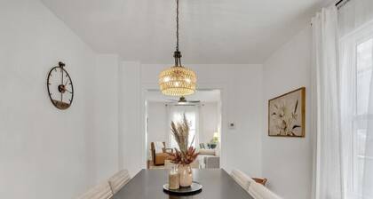 Charming Cottage Near Zoo