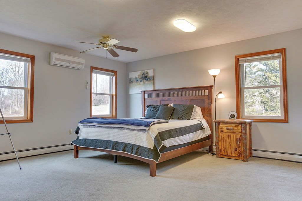 4 chambres, fer et planche à repasser, lit parapluie, Wi-Fi gratuit