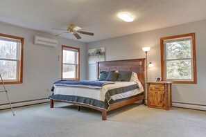 4 bedrooms, iron/ironing board, travel cot, free WiFi