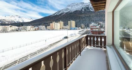 Elegantes Alpine Escape mit herrlicher Aussicht