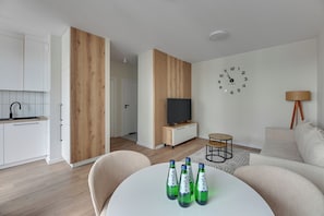 1 habitación, tabla de planchar con plancha y wifi gratis 