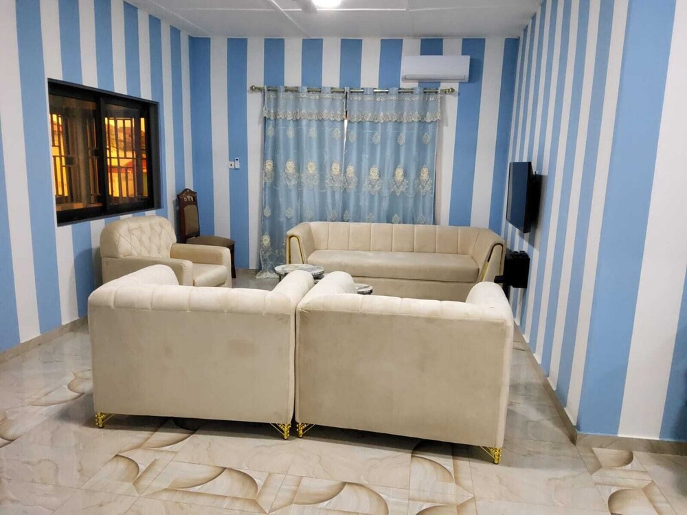 2 Star Hotels