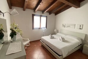 Apartment, 2 Bedrooms, Balcony, Ocean View | 3 bedrooms - Delightful sea View Apartment With Veranda (Stintino)