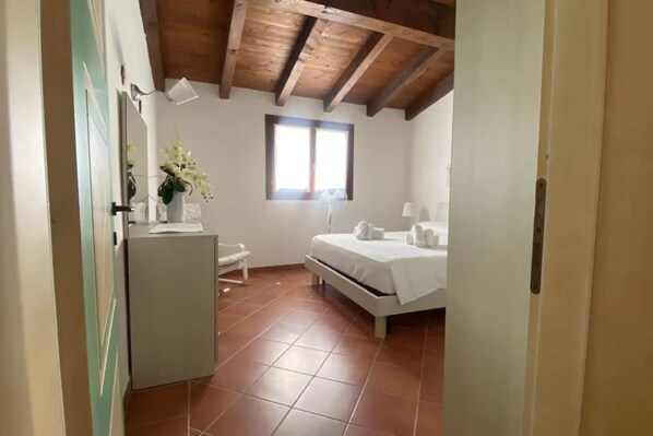 Apartment, 2 Bedrooms, Balcony, Ocean View | 3 bedrooms