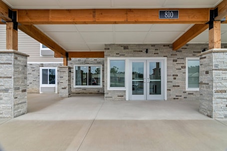 Exterior. Woodspring Suites Elkhart