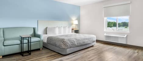 Suite, 1 King Bed, Accessible, Non Smoking | Free WiFi