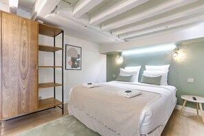 Apartament | 2 dormitoris i espai de treball apte per a portàtils