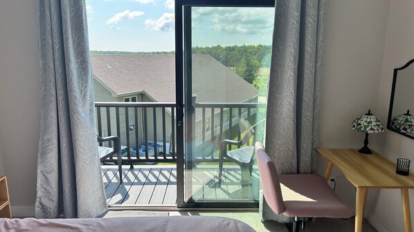 3 bedrooms, desk, iron/ironing board, travel cot