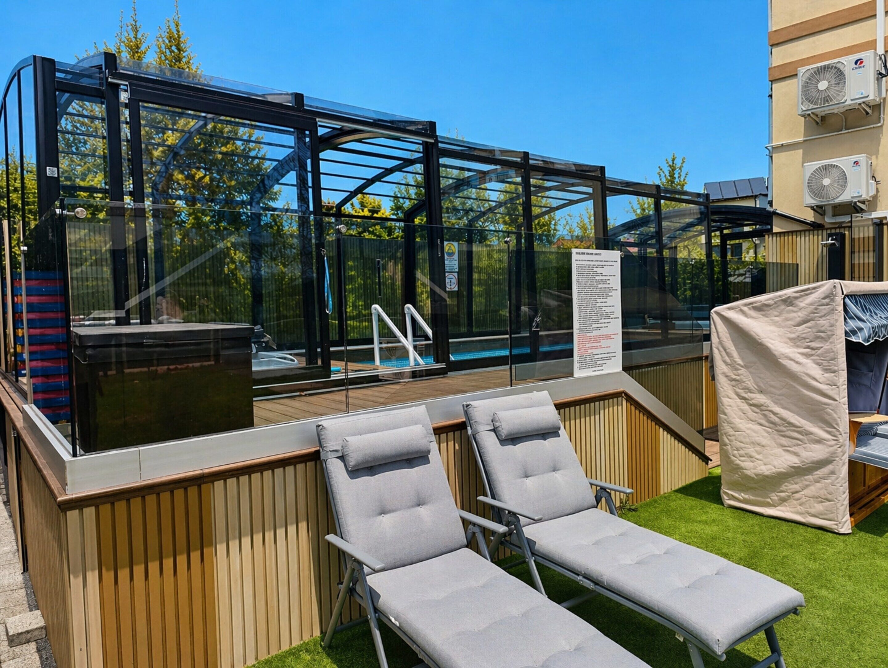 Leilighet | Basseng | Utendørsbasseng