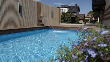 Apartment | Pool | Outdoor pool