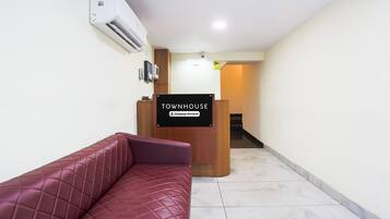 House | Reception