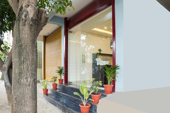 Rumah | Resepsionis