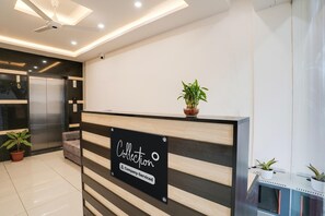 Rumah | Resepsionis