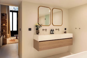 Căn hộ | Phòng tắm | Máy sấy tóc, xà phòng