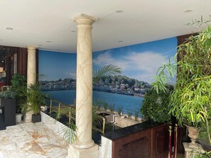 المنطقة المحيطة بالمنشأة