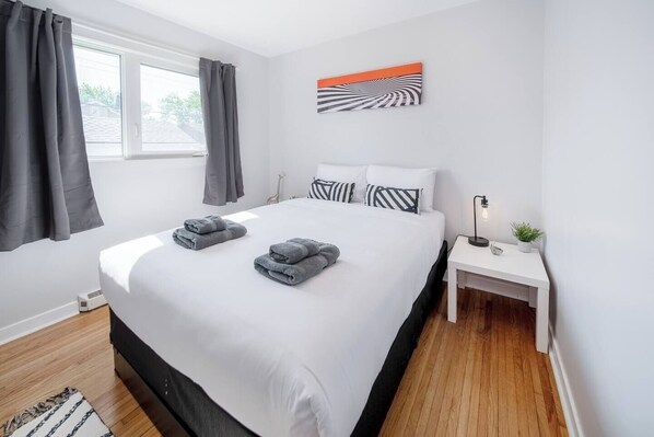 2 bedrooms, iron/ironing board, WiFi, bed sheets