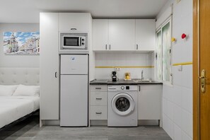 Fridge, microwave, coffee/tea maker