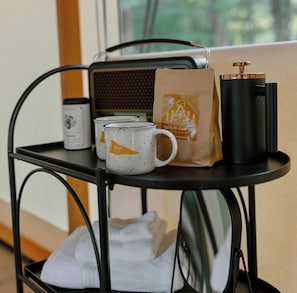 Coffee and/or coffee maker - Field Trip Unit 4 XL Canvas Cabin Family & Dog-Friendly (Travelers Rest)