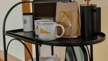 Kaffe og/eller kaffemaskin