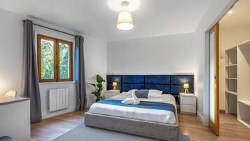 3 chambres, chambres insonorisées, fer et planche à repasser