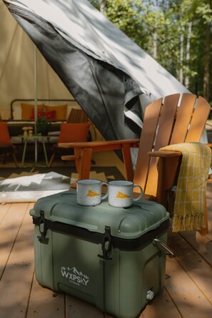 Property grounds - Field Trip Unit 8 Small Bell Tent (Travelers Rest)