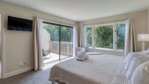 3 chambres, fer et planche à repasser, lit parapluie, Wi-Fi gratuit