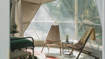 1 habitación, wifi y ropa de cama