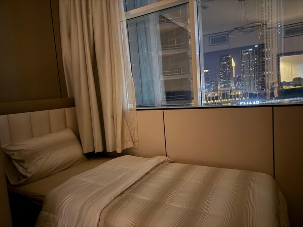 Comfort Shared Dormitory, Men only, Non Smoking, City View