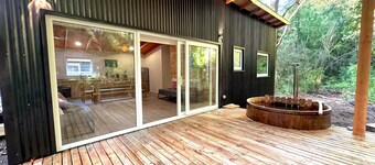 Pewen hut with private "Aldea Molco" water jar