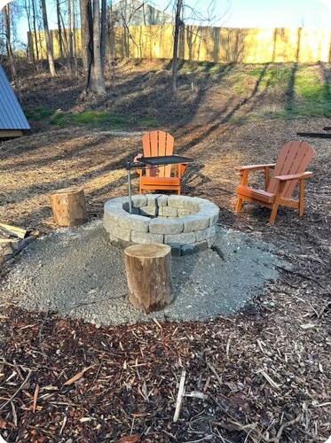 Field Trip Unit 23 A-Frame / Cozy A-Frame with private fire pit