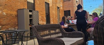 ออลบานี เมอร์แชนท์ส โรงแรม