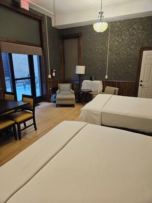 Perhehuone, esteetön liikuntarajoitteisille, tupakointi kielletty | 1 makuuhuone, pimennysverhot, silitysrauta/-lauta, ilmainen Wi-Fi