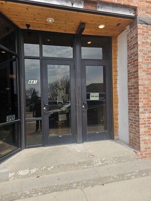 Front of property - Albany Merchants Hotel (Albany)