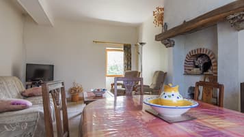 House | Dining