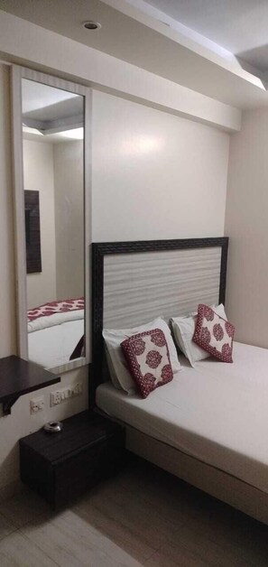 Individually furnished, free WiFi - Hotel Pisals (Bhopal)