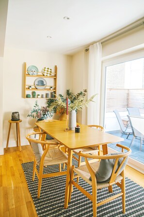 Living area - Accomodo London South Kensington - Elegant 3 Bedroom Apartments near Museums (London)