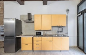 Microwave, stovetop