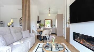 Apartment (1 Bedroom) | Living area