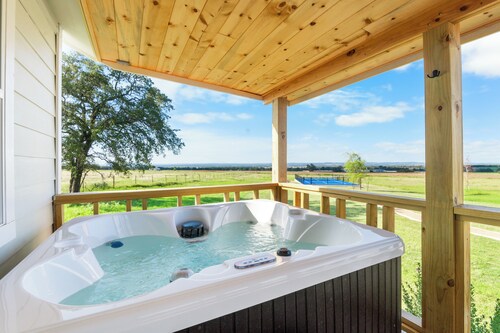 Hot Tub, Firepit, Pickleball, Luxury King Suite-Wine Trail