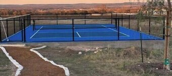 3 cottages each with private hot tub and firepit in the heart of wine country