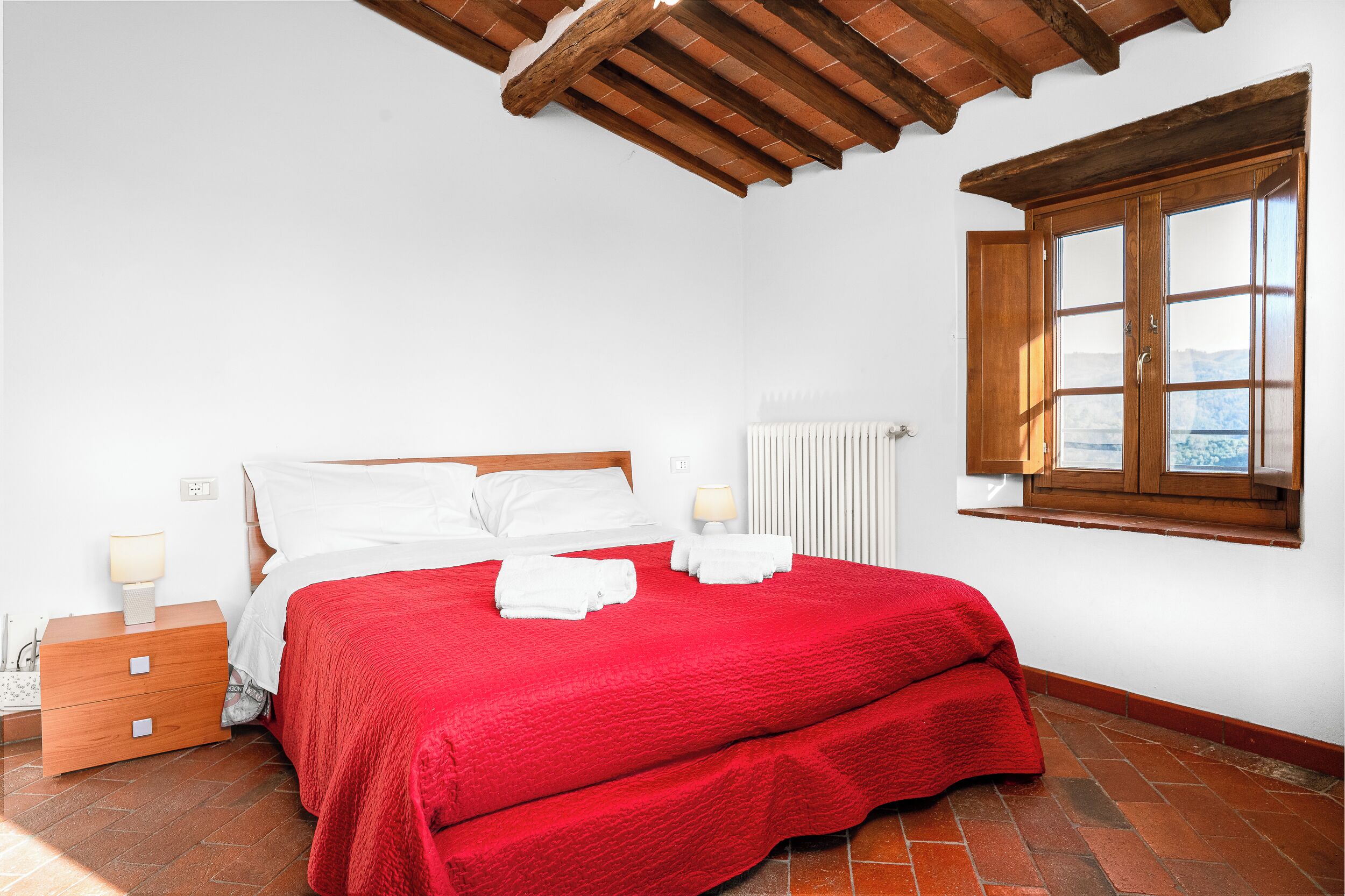 3 bedrooms, iron/ironing board, travel crib, free WiFi