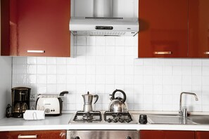 Fridge, microwave, oven, stovetop - Tuscan Estate · 14pax · 3 Fireplaces · Pool · Jacuzzi · Monthly · EUR 20/pax/day (Pescia)