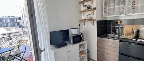 Fridge, microwave, coffee/tea maker