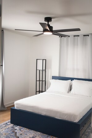 2 室のベッドルーム、デスク、アイロン / アイロン台、WiFi (無料)