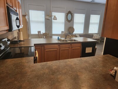 #26 Downtown Apartment with city views