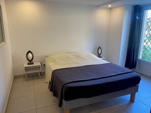 1 quarto, ferros/tábuas de passar roupa, Wi-Fi, roupa de cama