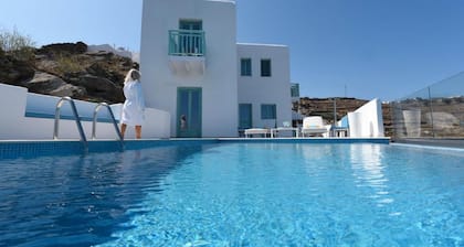 65 Stairs to Heaven Private Pool