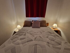 2 bedrooms