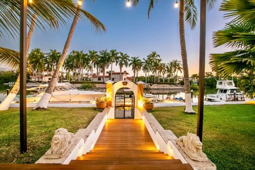 Magnificent Canal House w/ Your Own Dock and Adjacent Golf