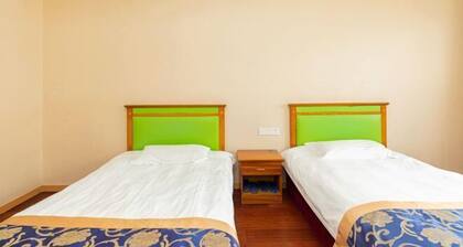 Junyi Hotel
